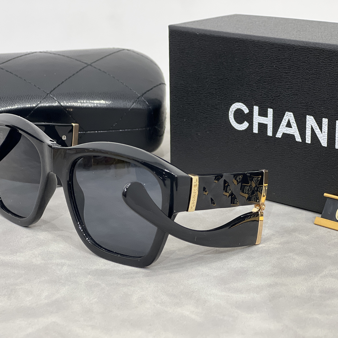 Óculos de Sol Chanel 6130 1