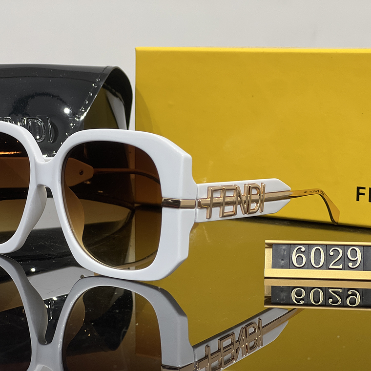 Óculos de Sol Fendi 6029 2