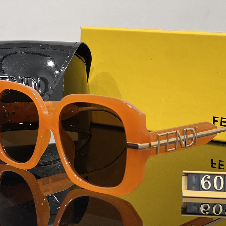 Óculos de Sol Fendi 6029 4
