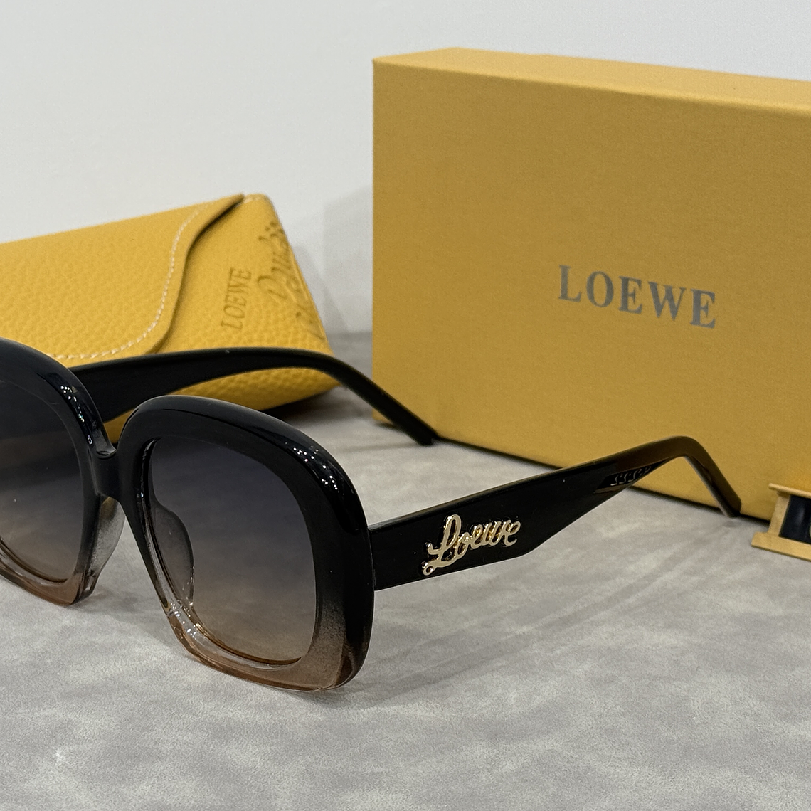 Óculos de Sol Loewe 6222 4