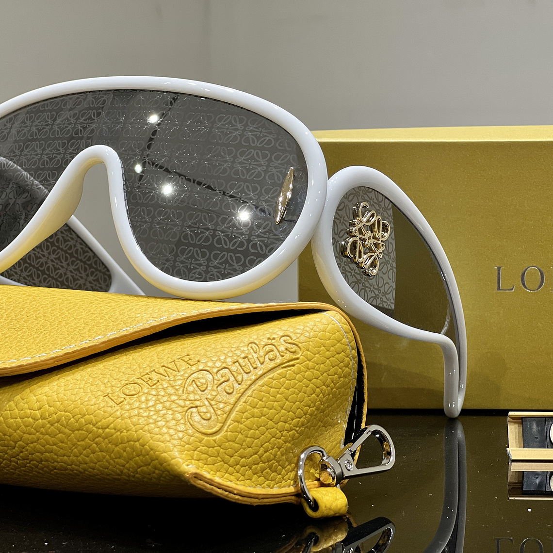 Óculos de Sol Loewe 6000 7