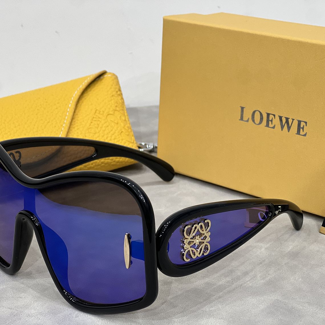 Óculos de Sol Loewe 5000 2