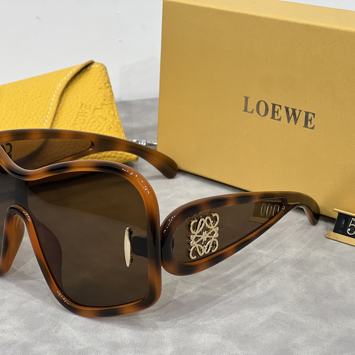 Óculos de Sol Loewe 5000 16