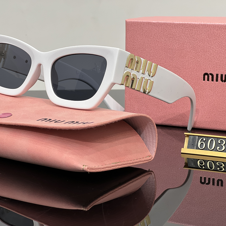 Óculos de Sol Miu Miu 6037 5