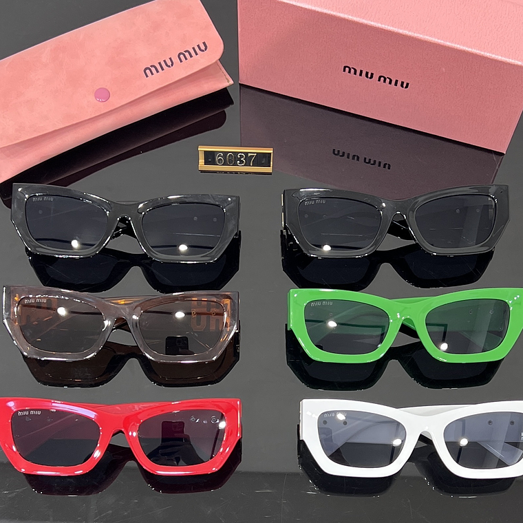 Óculos de Sol Miu Miu 6037 8