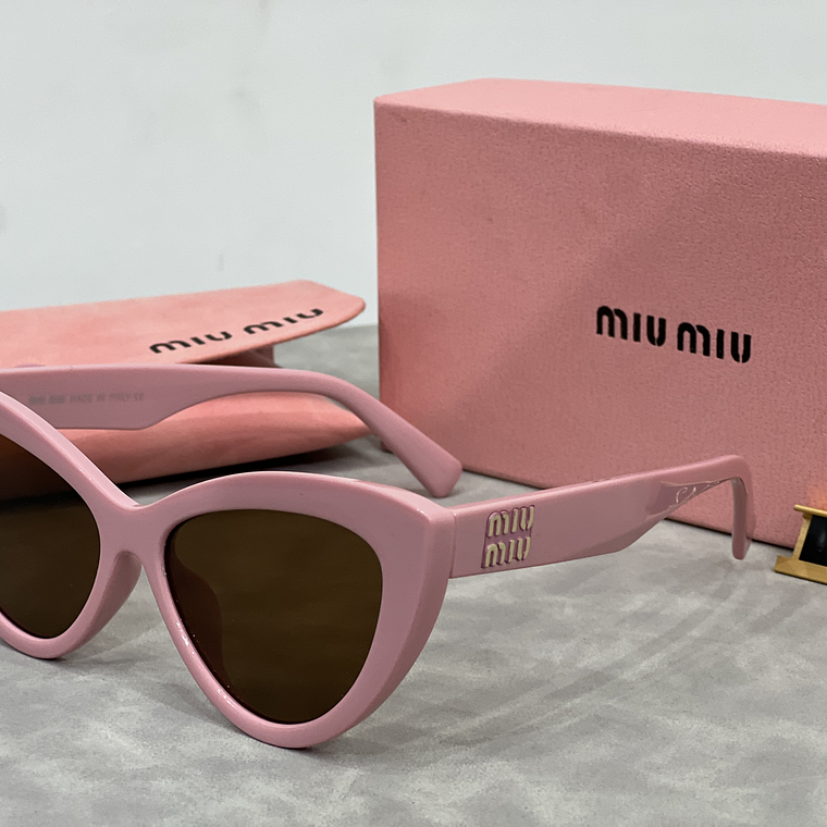 Óculos de Sol Miu Miu 6142 4