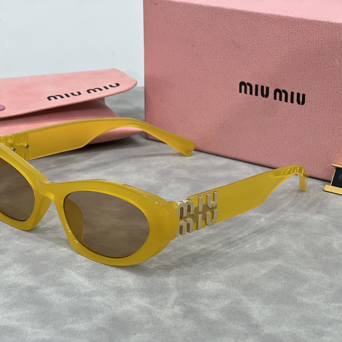 Óculos de Sol Miu Miu 6149 4