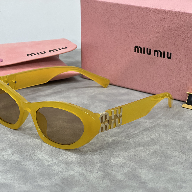 Óculos de Sol Miu Miu 6149 4