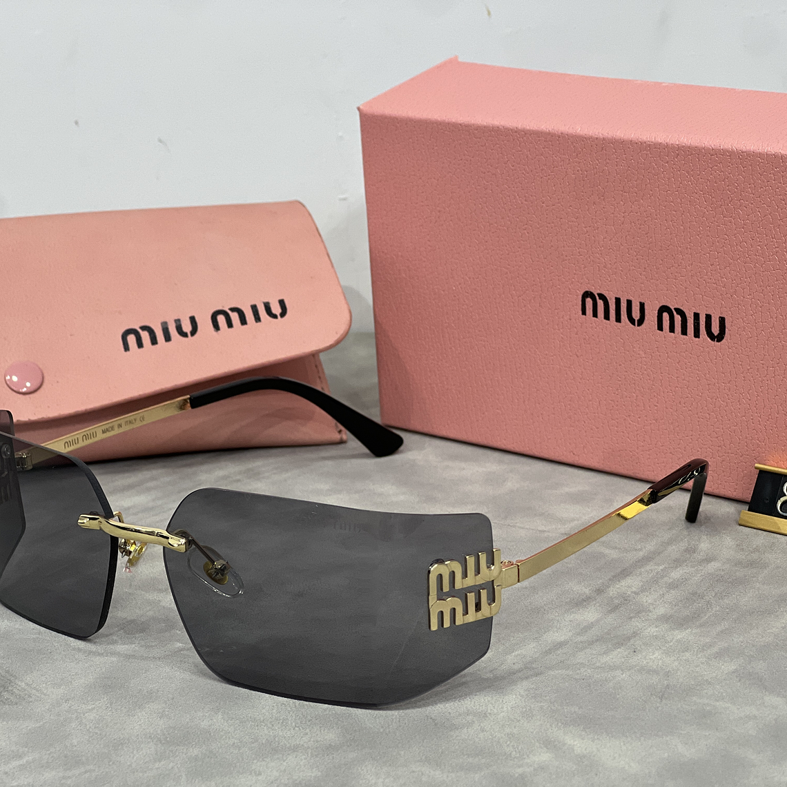 Óculos de Sol Miu Miu 8006 5