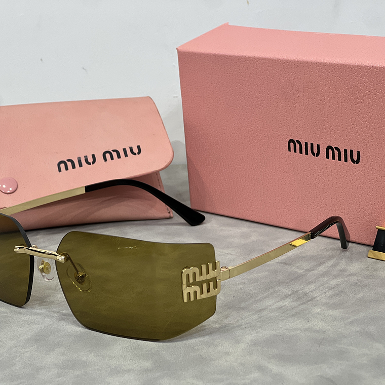 Óculos de Sol Miu Miu 8006 7