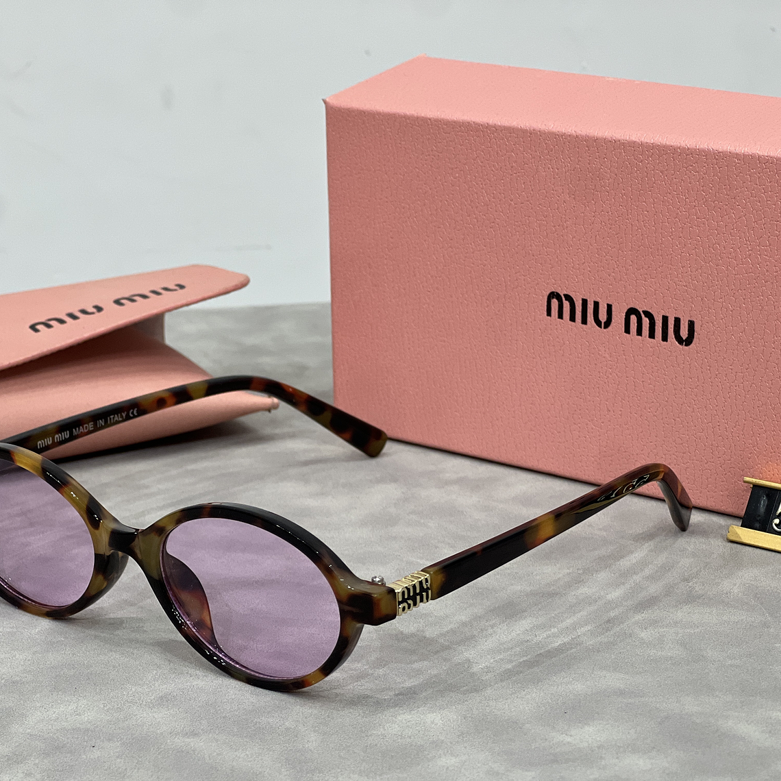 Óculos de Sol Miu Miu 5519 1
