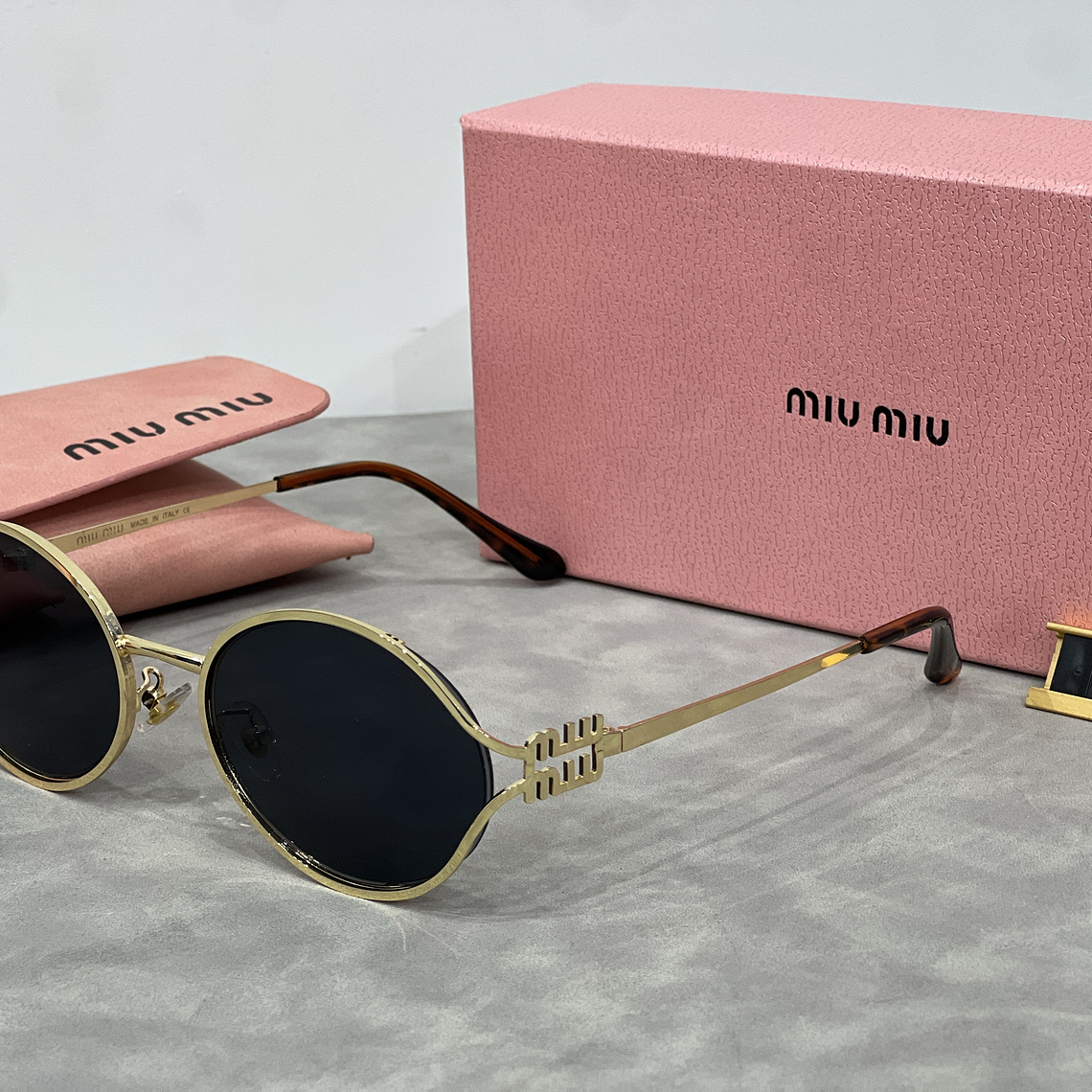 Óculos de Sol Miu Miu 8033 1