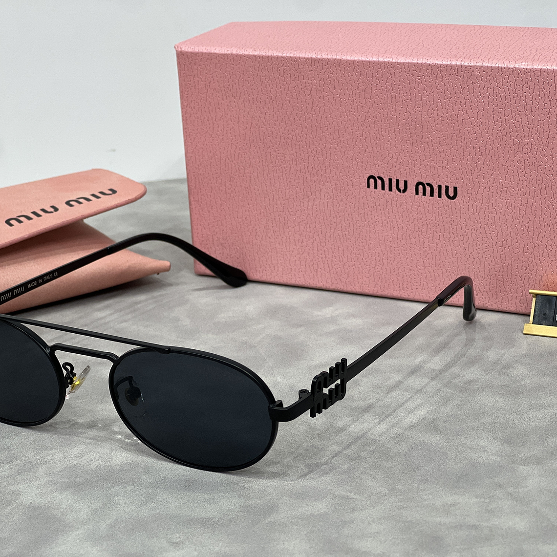 Óculos de Sol Miu Miu 8035 2