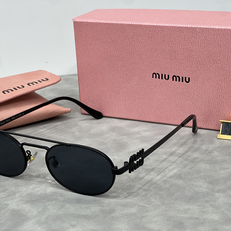 Óculos de Sol Miu Miu 8035 2