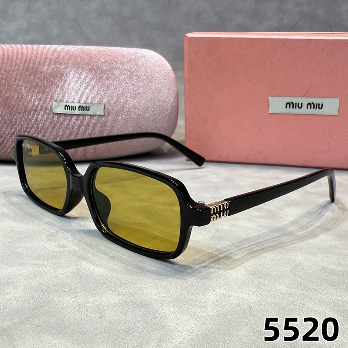 Óculos de Sol Miu Miu 5520 3