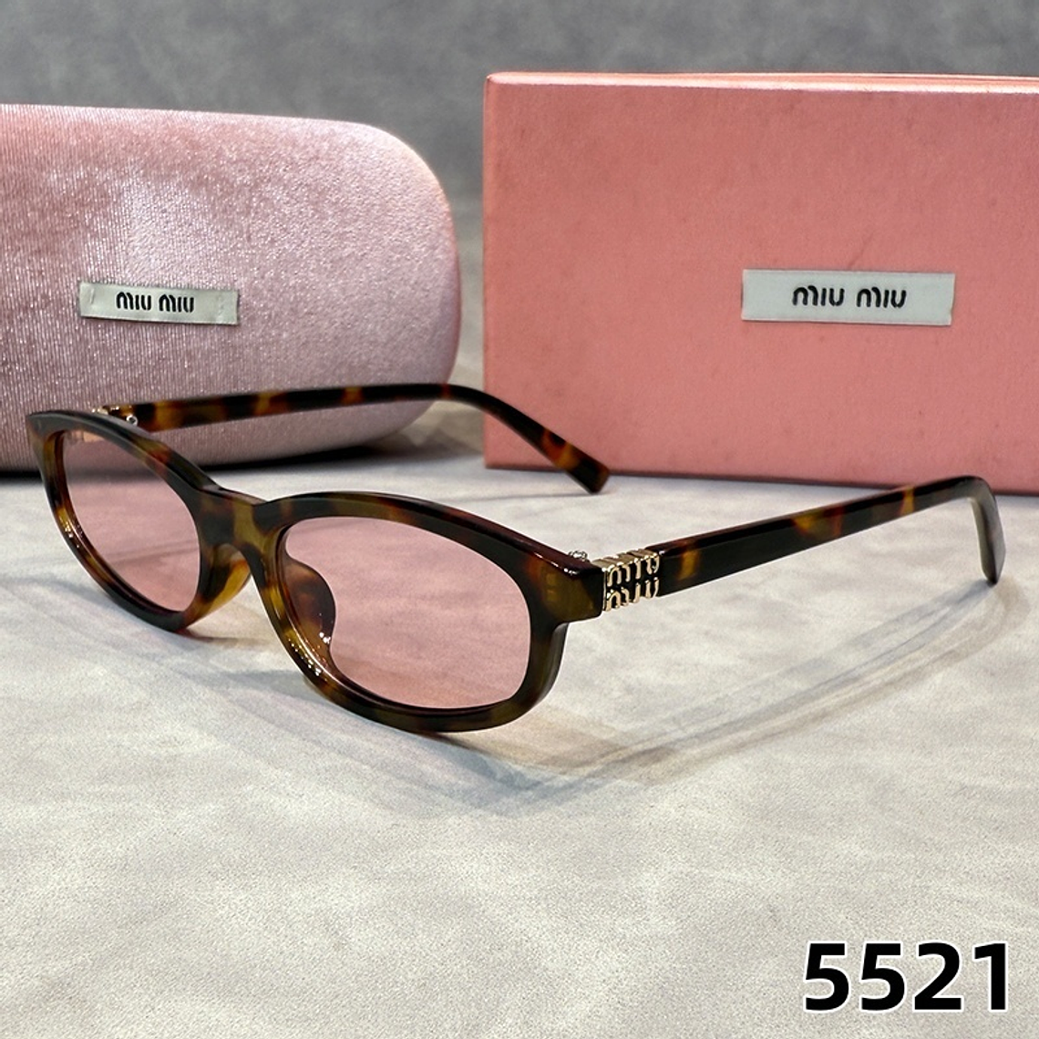 Óculos de Sol Miu Miu 5521 1