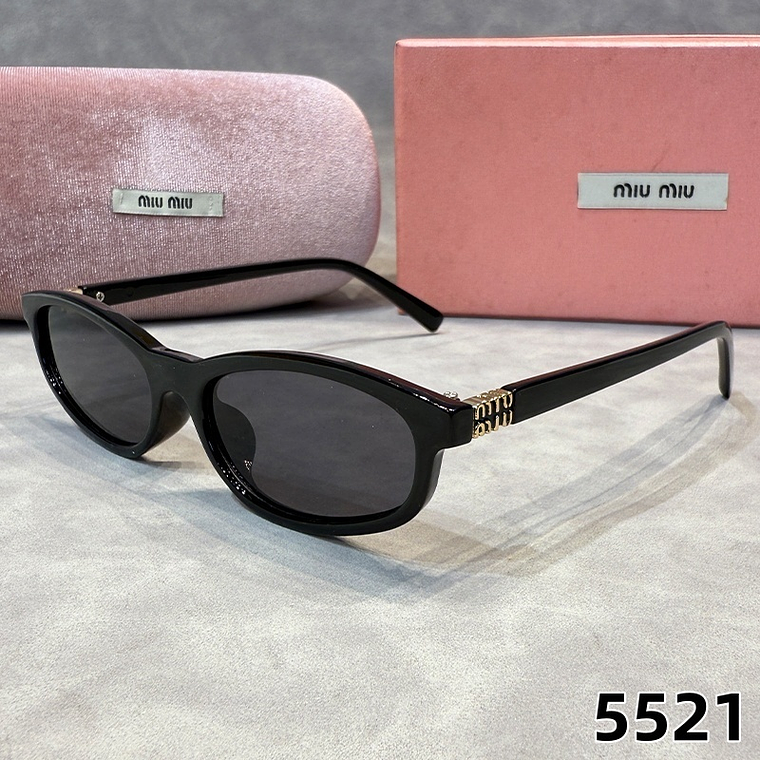 Óculos de Sol Miu Miu 5521 5