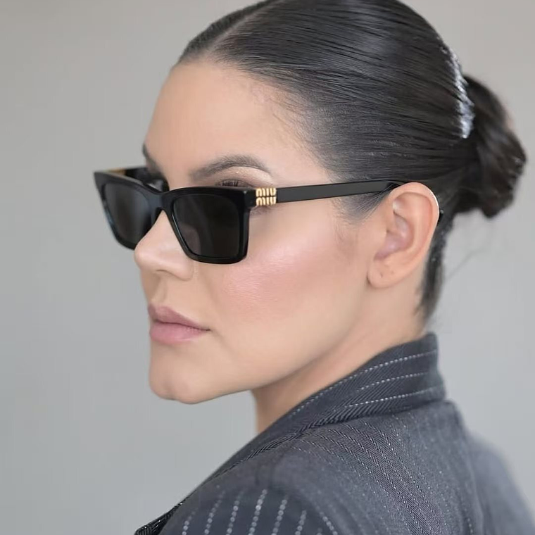 Óculos de Sol Miu Miu 5524 9