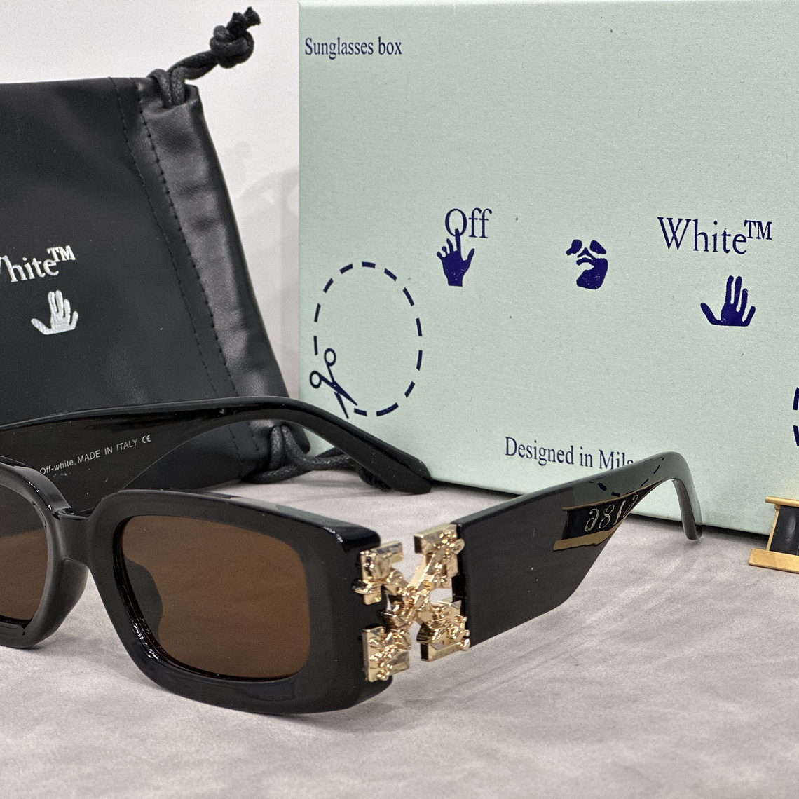 Óculos de Sol Off White 6186 1