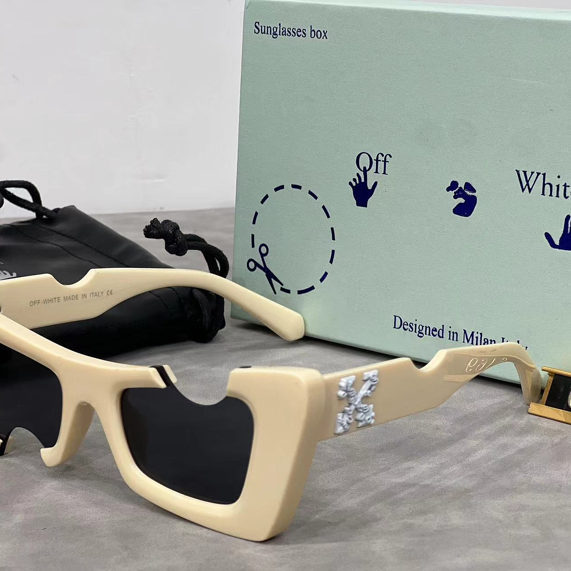 Óculos de Sol Off White 6169 2