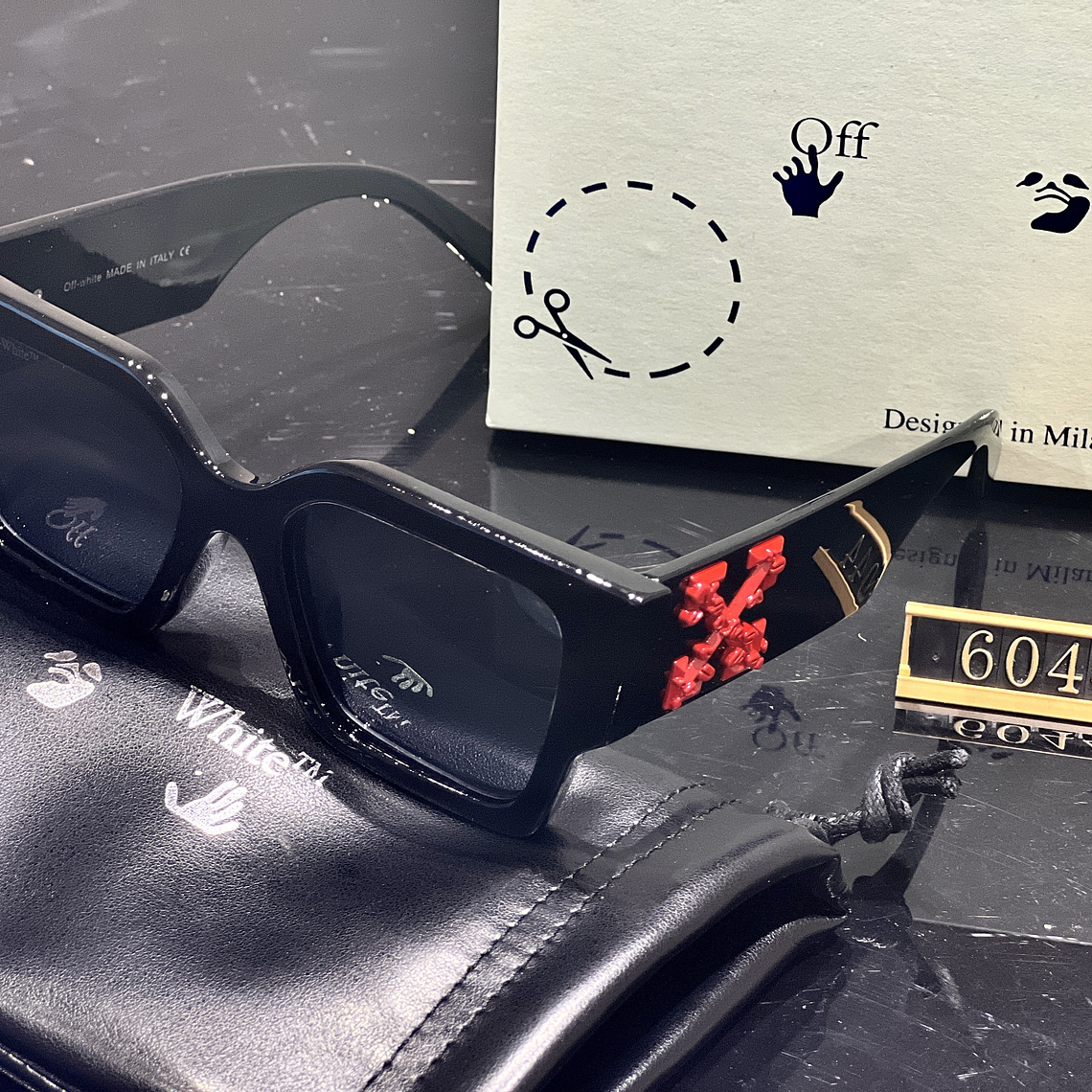 Óculos de Sol Off White 6044 5