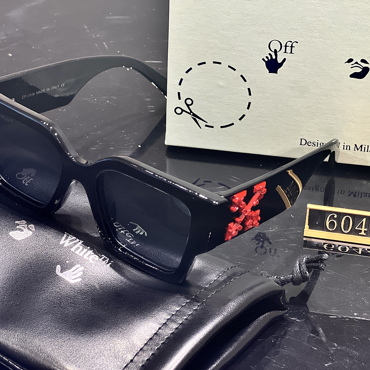 Óculos de Sol Off White 6044 5