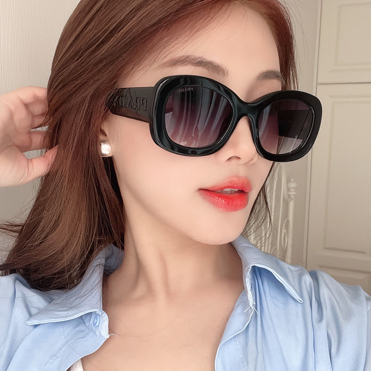 Óculos de Sol Prada 0878 10