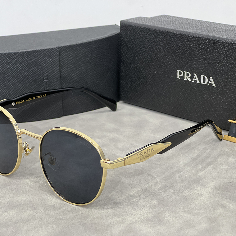 Óculos de Sol Prada 8008 1