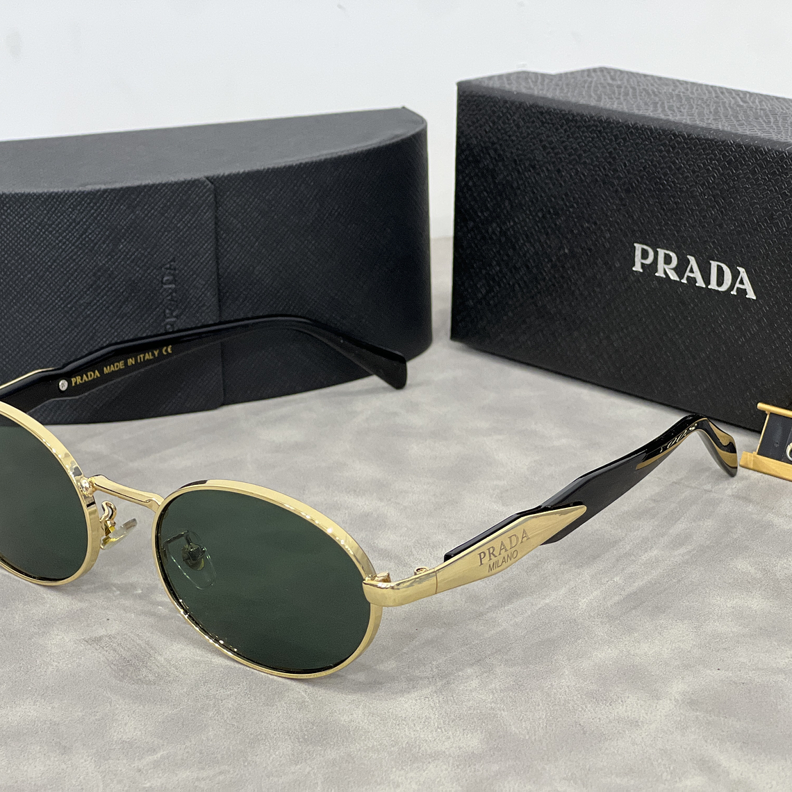 Óculos de Sol Prada 8007 1