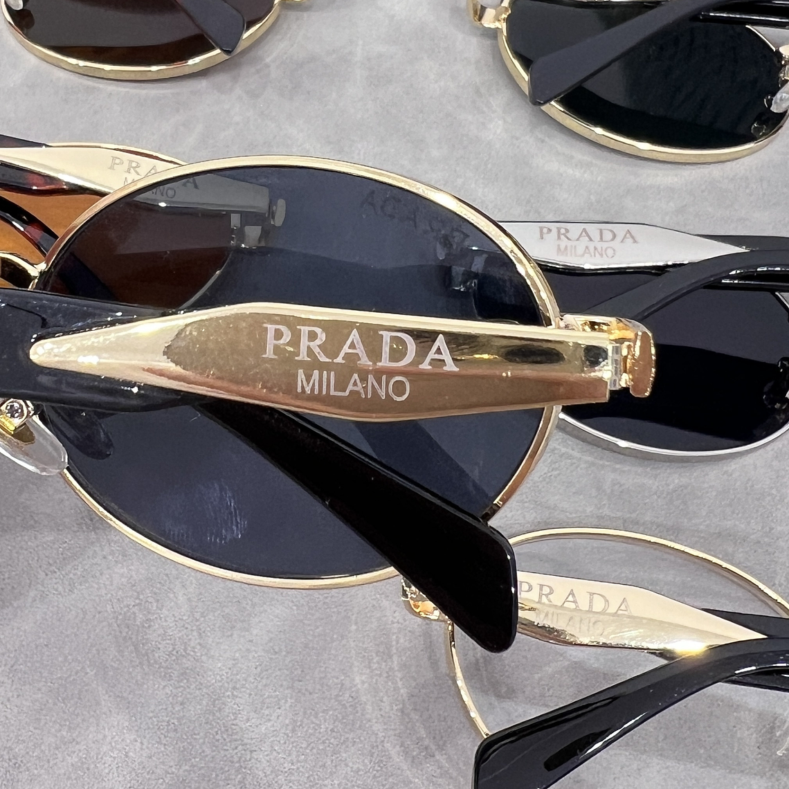 Óculos de Sol Prada 8007 9