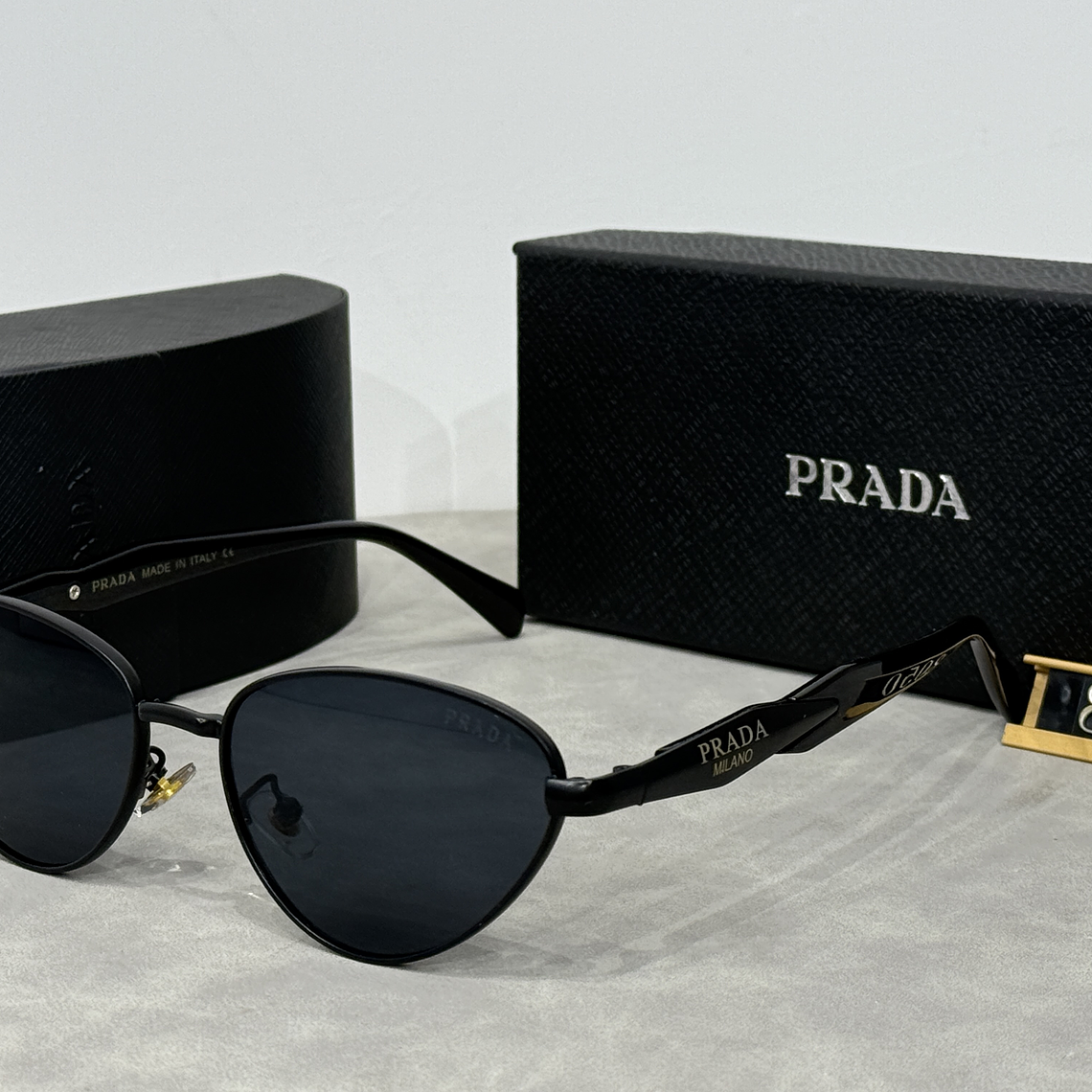 Óculos de Sol Prada 8050 3