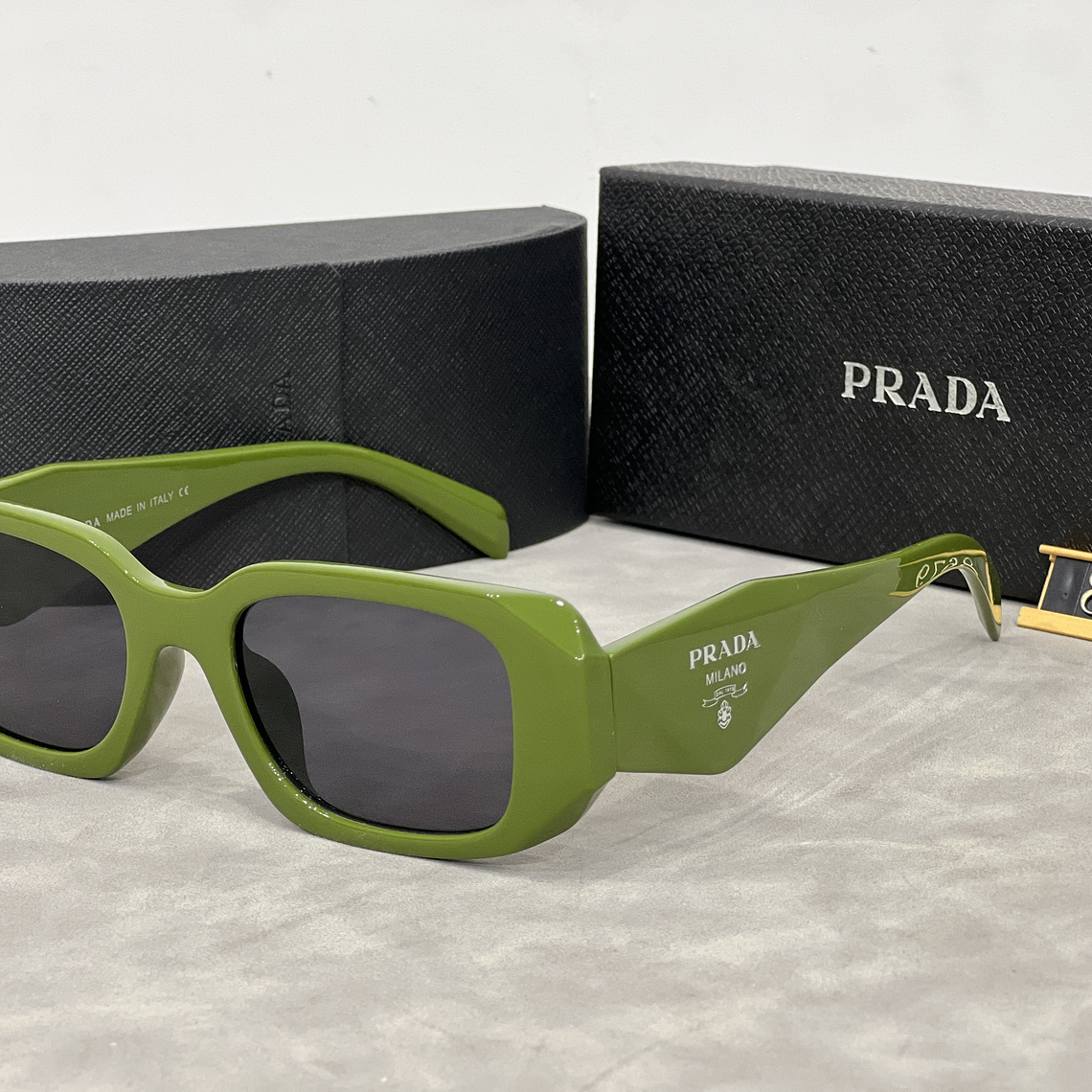 Óculos de Sol Prada 8679 2