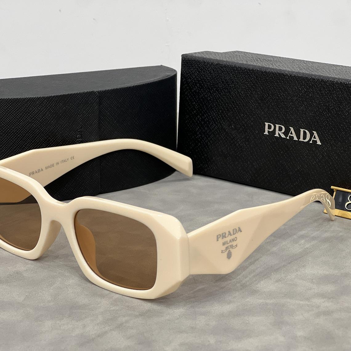 Óculos de Sol Prada 8679 10