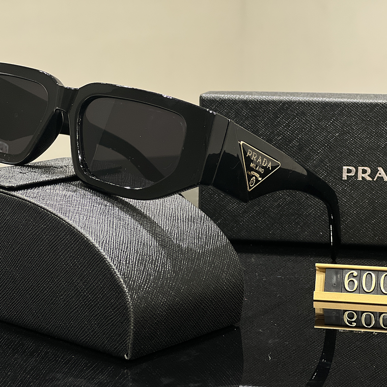 Óculos de Sol Prada 6002 1