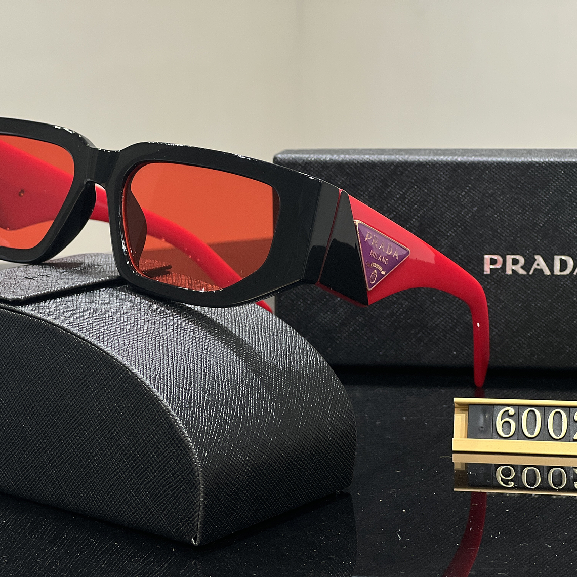 Óculos de Sol Prada 6002 4