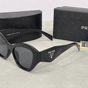 Óculos de Sol Prada 6074