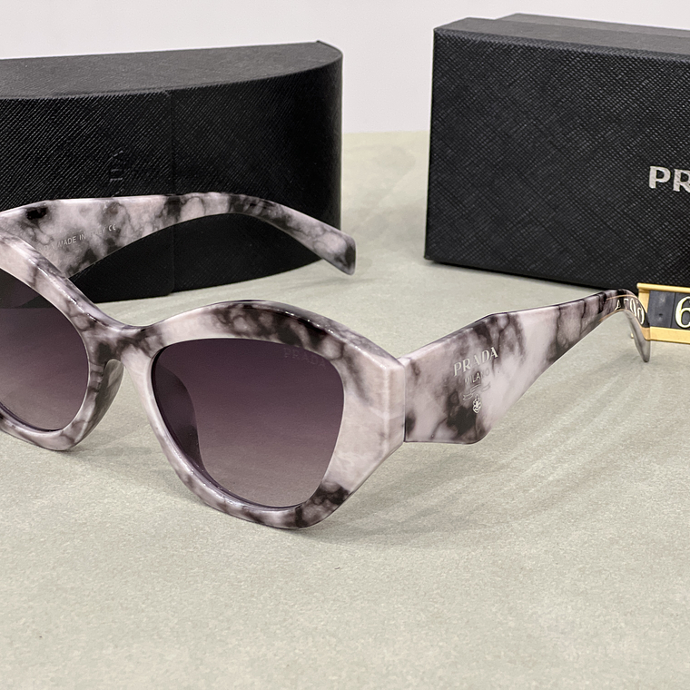 Óculos de Sol Prada 6074 3