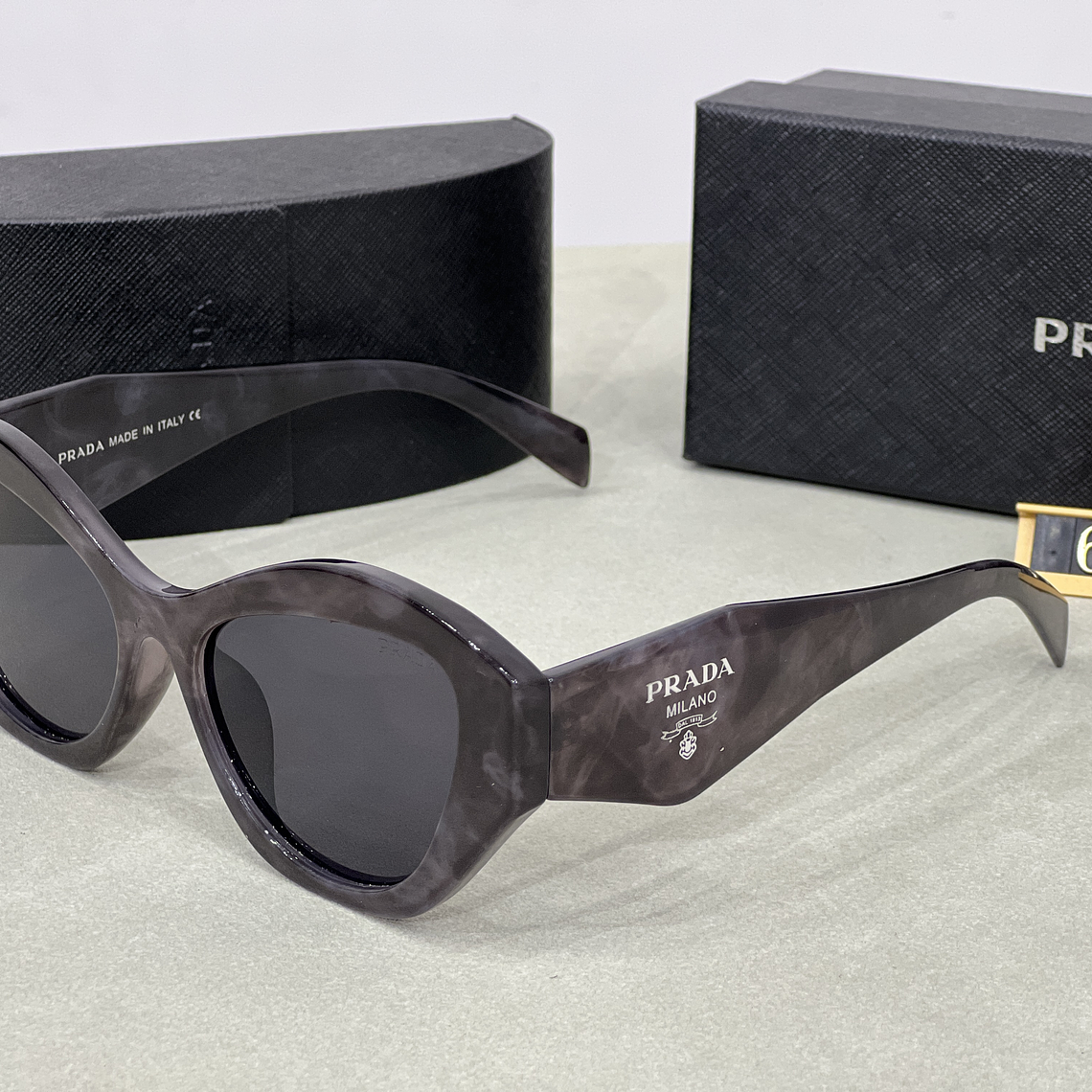 Óculos de Sol Prada 6074 4