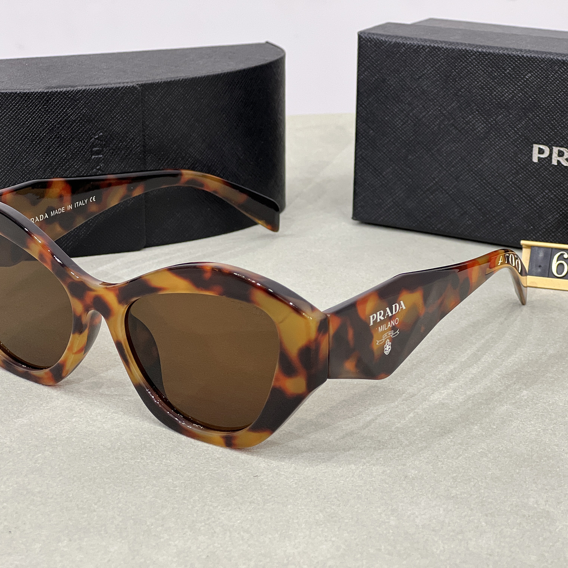 Óculos de Sol Prada 6074 5