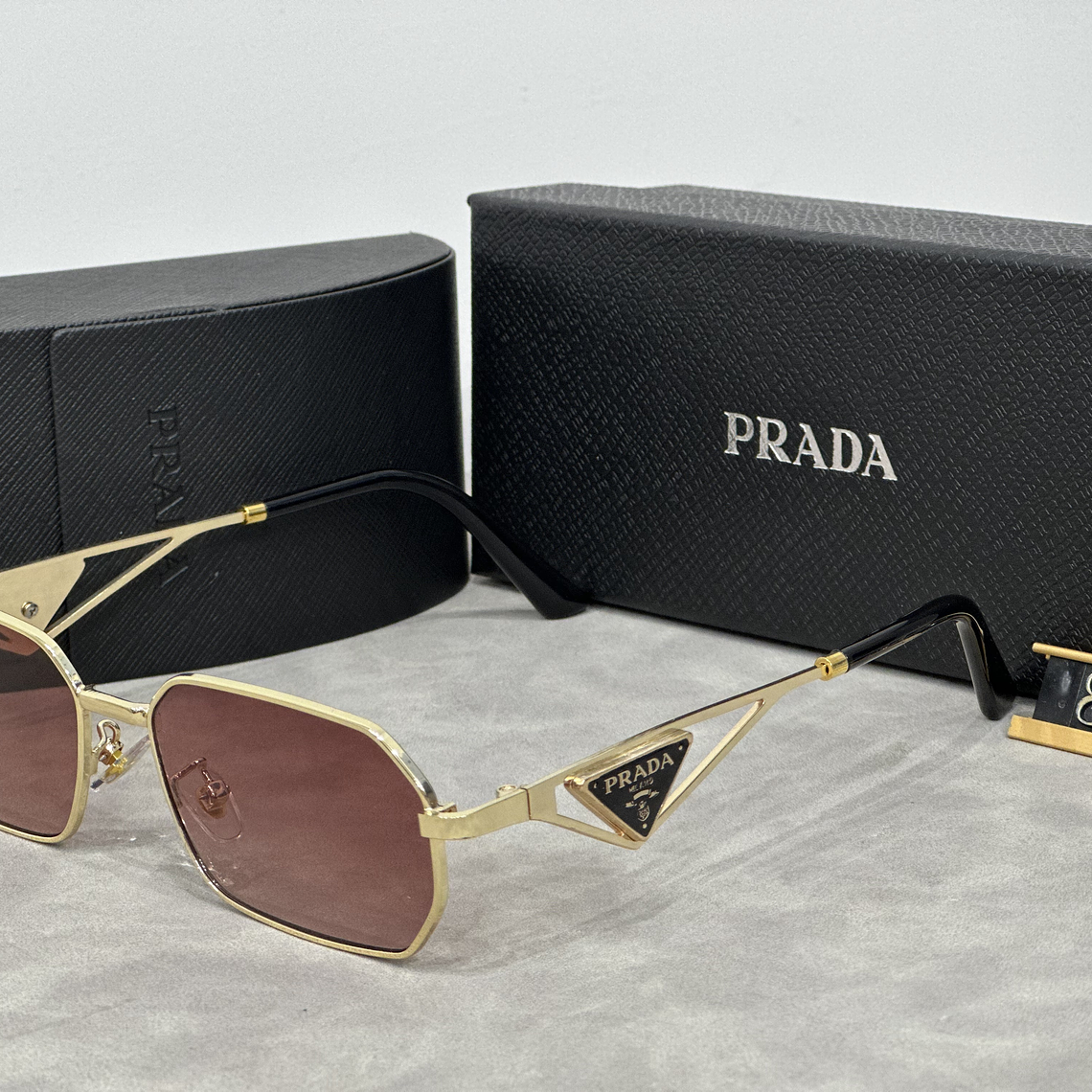 Óculos de Sol Prada 8046 3