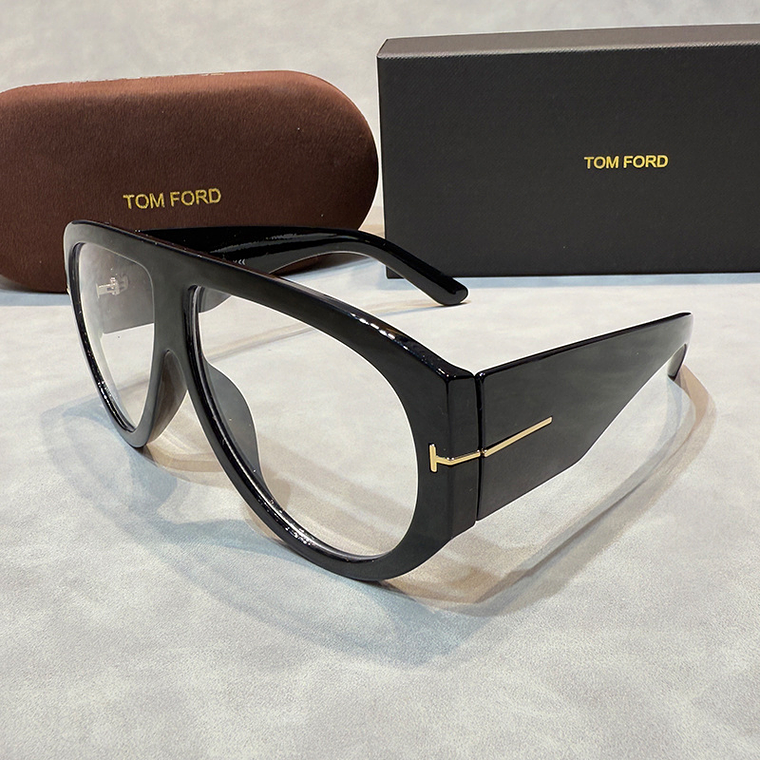 Óculos de Sol Tom Ford 1044 11