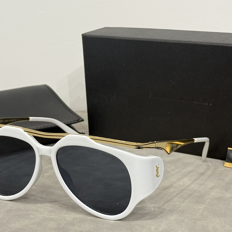 Óculos de Sol YSL 8043 4