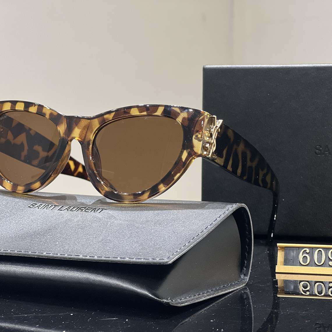 Óculos de Sol YSL 6090 5