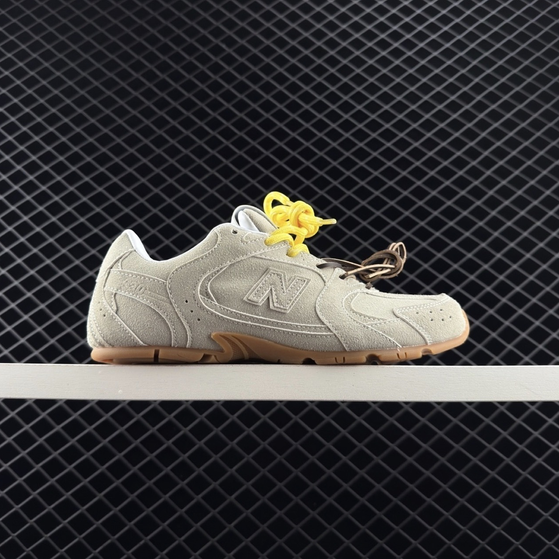 Sapatilhas New Balance Miu Miu 3