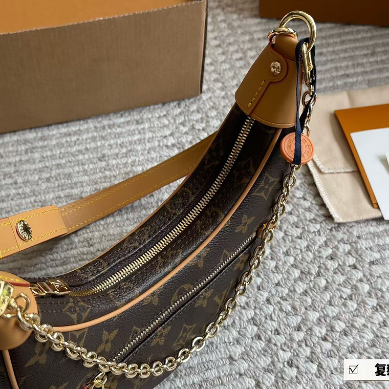 Louis Vuitton loop bag 7