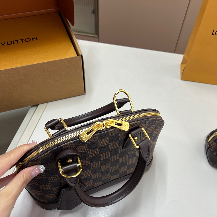 Louis Vuitton bell bag 7