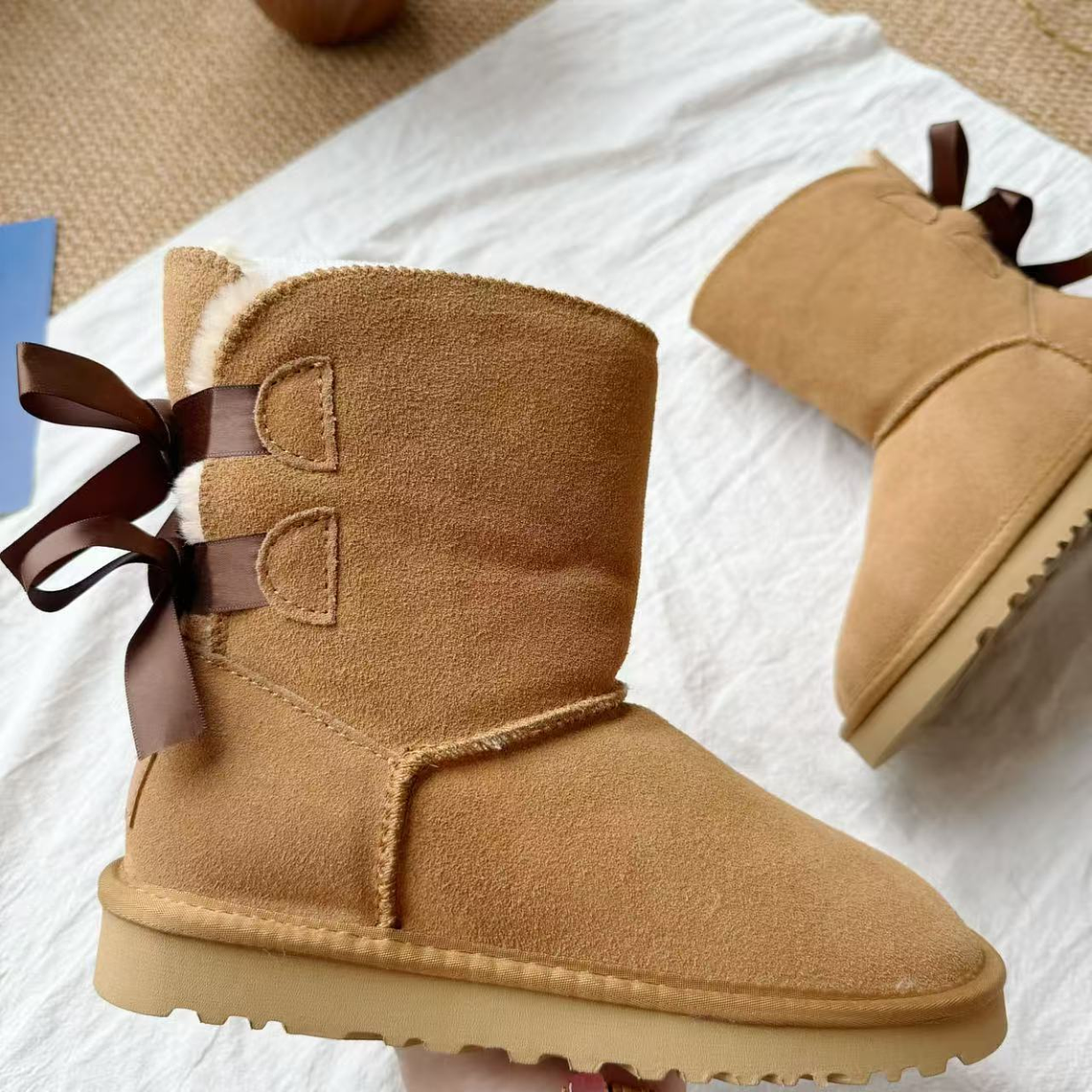 Bota UGG Laços 9
