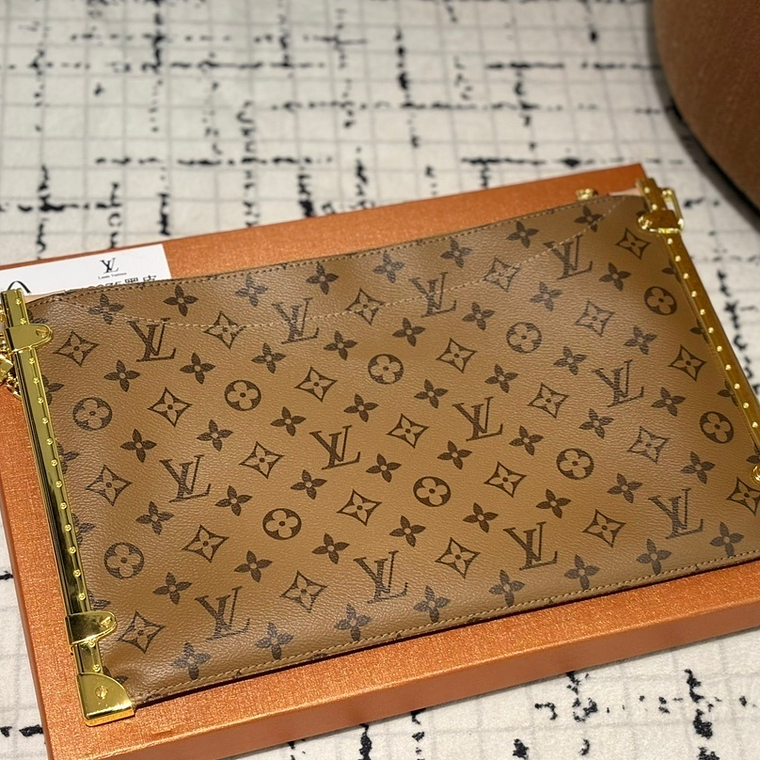 Louis Vuitton bag 7