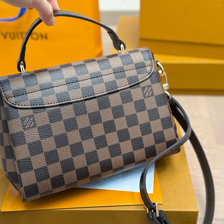 Louis Vuitton bag 8