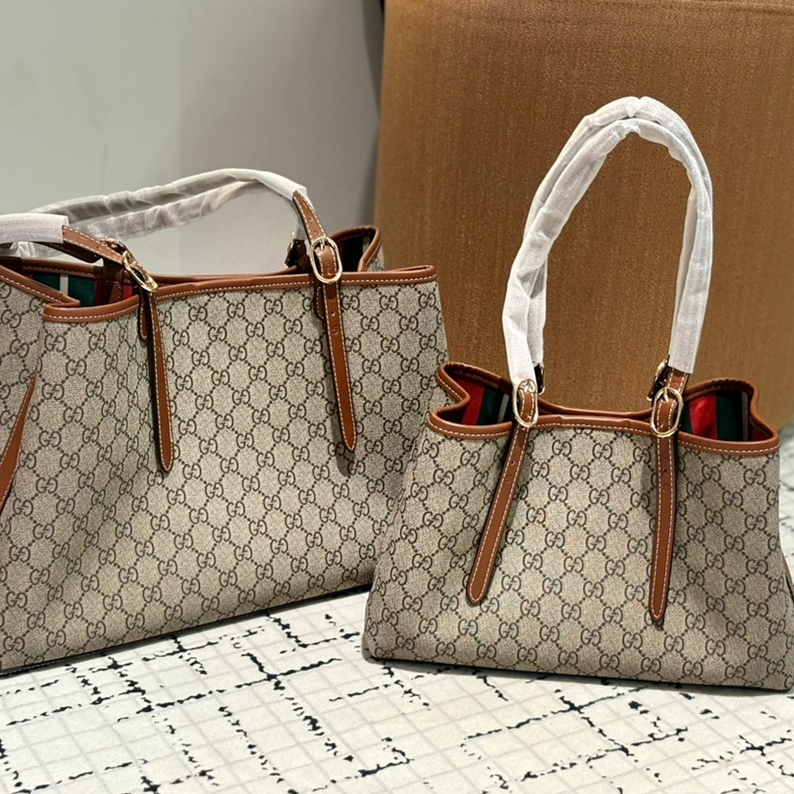 Gucci bag  1